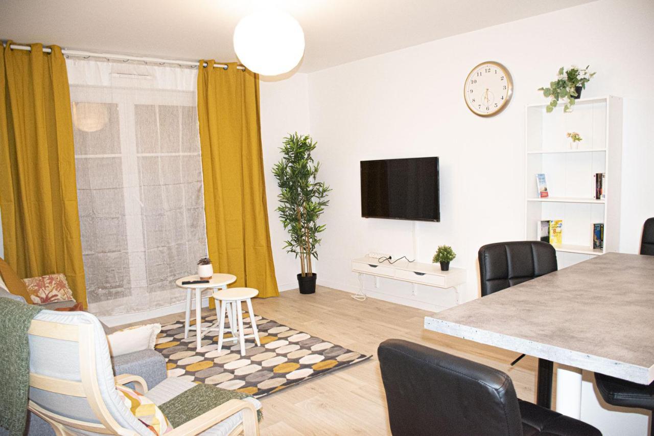 Superbe Appartement Entre Paris Et Disneyland Gagny Exterior foto