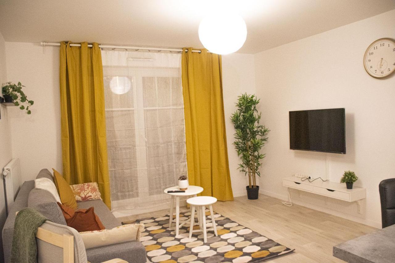 Superbe Appartement Entre Paris Et Disneyland Gagny Exterior foto